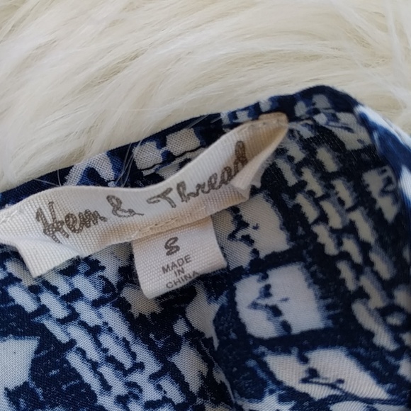 Hem & Thread poncho top - Picture 4 of 6